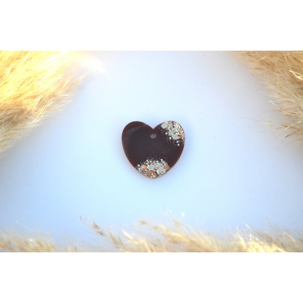 Hundetegn, stort hjerte, brun, hvid og guldflager