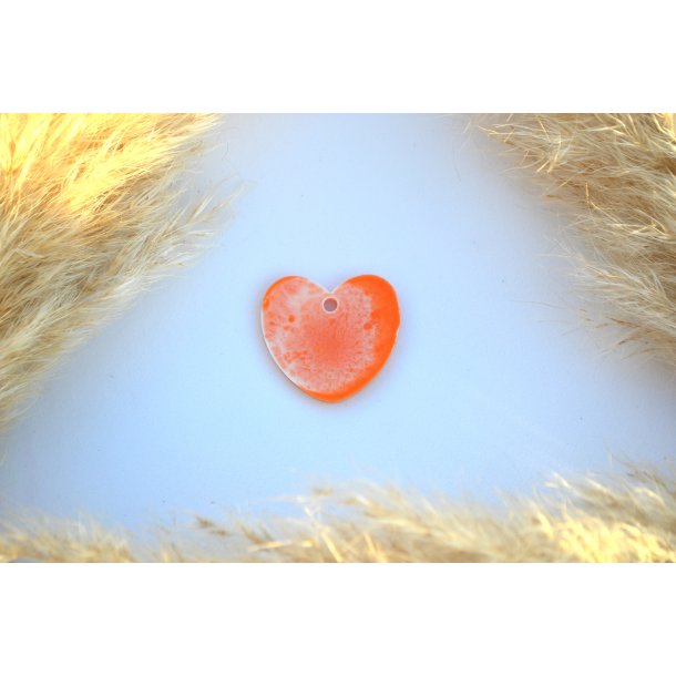 Hundetegn, stort hjerte, orange shimmer og hvid