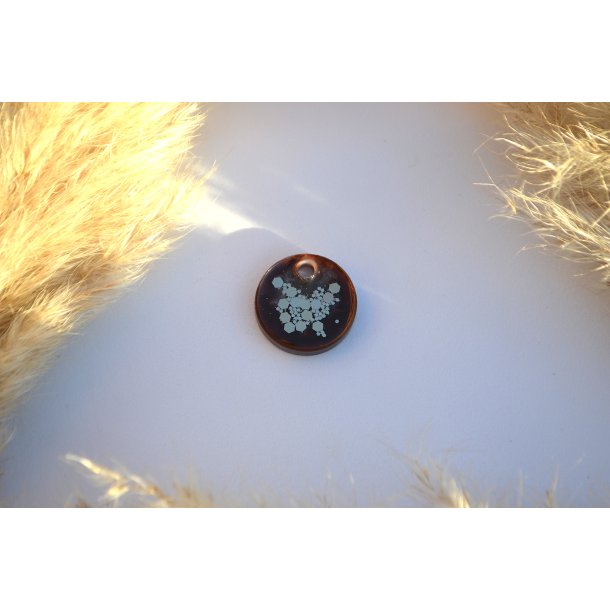 Hundetegn, mellem rund, caramel, hvid og glimmer