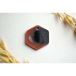 Hundetegn, mellem hexagon, sort, rdbrun, gr