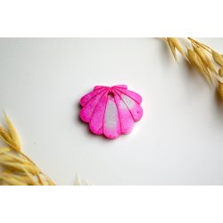 Hundetegn, lille musling, pink og hvid shimmer