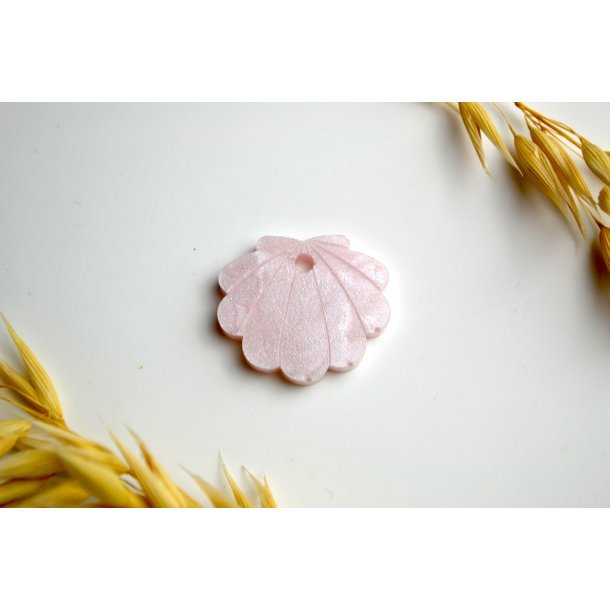 Hundetegn, lille musling, lyser�d shimmer