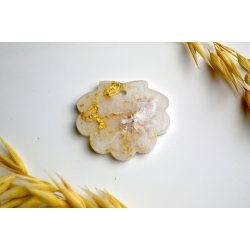 Hundetegn, stor musling, perlemor med bladguld