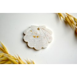 Hundetegn, stor musling, perlemor med bladguld