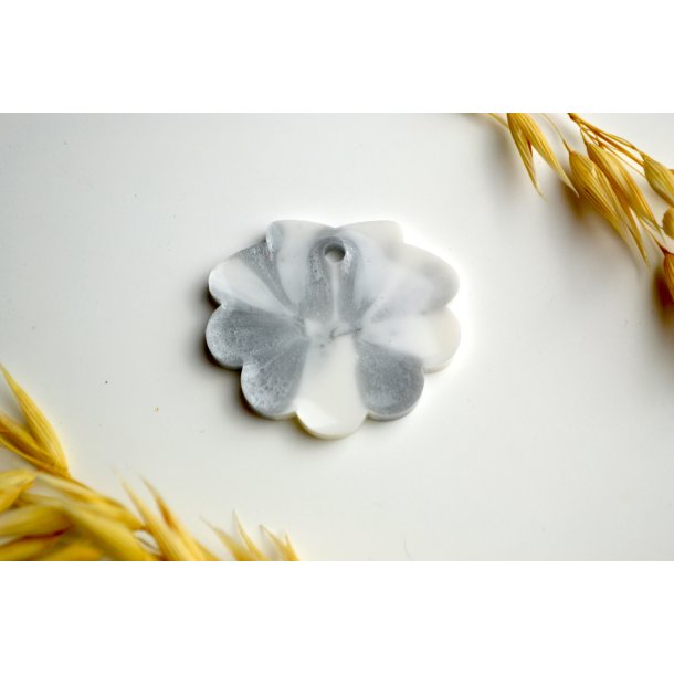 Hundetegn, stor musling, hvid med s�lv og glitter