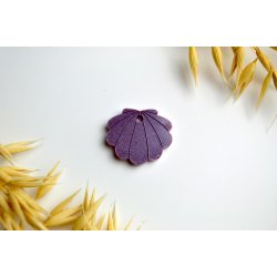 Hundetegn, lille musling, lilla og hvid shimmer