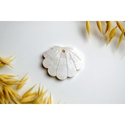 Hundetegn, stor musling, perlemor med bladguld