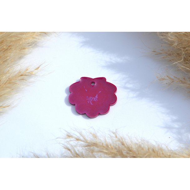 Hundetegn, stor musling, lilla holografisk shimmer